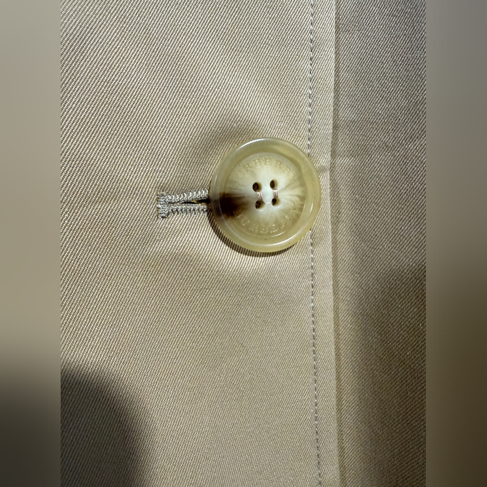 Burberry Tan Trench Coat for Women - Picture 7 of 16